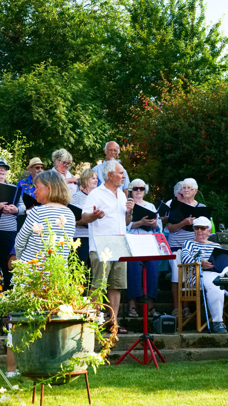 RNLI GARDEN PARTY-06