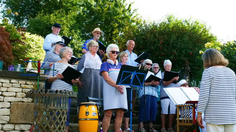 RNLI GARDEN PARTY-30